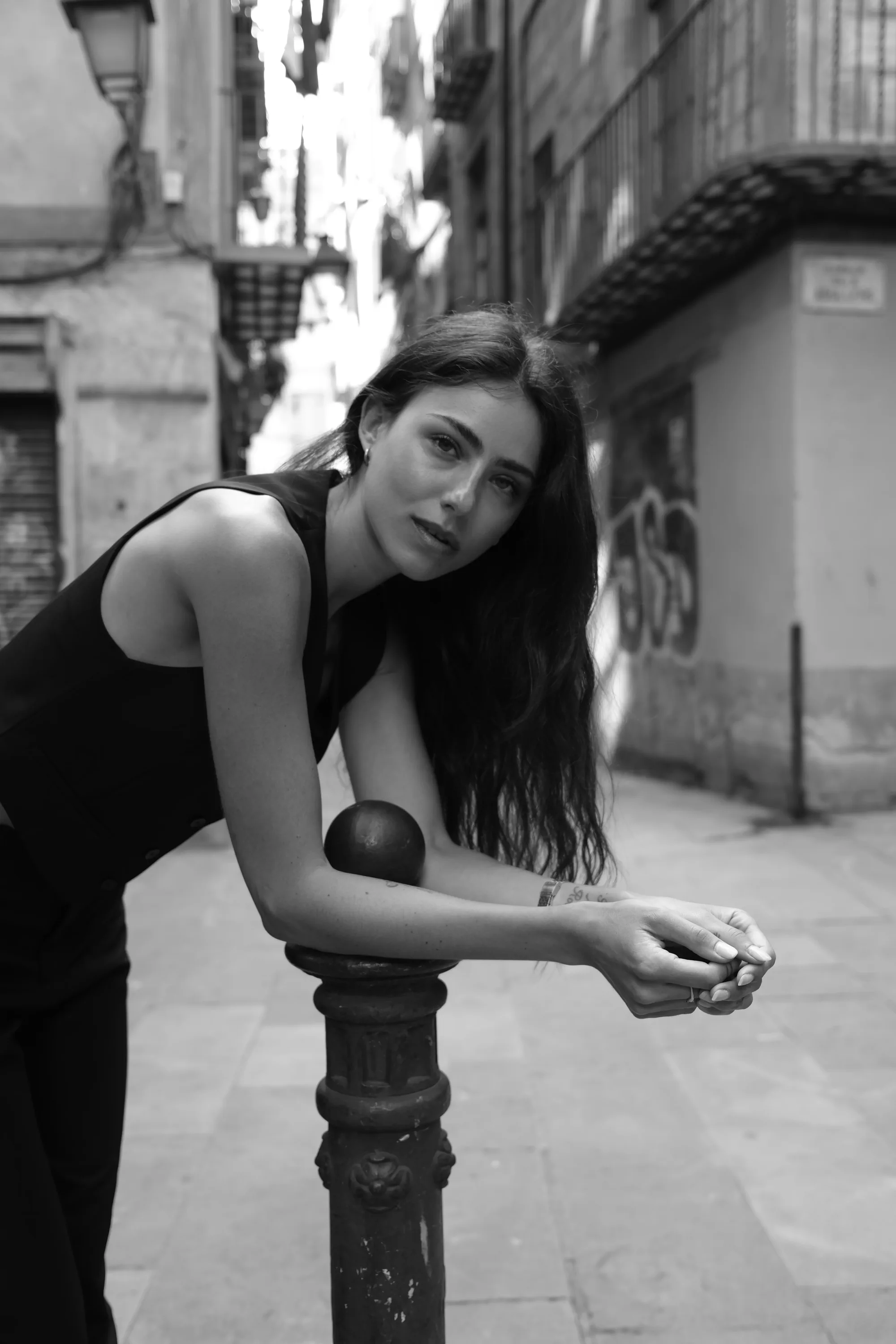 Paloma Barcelona sequence frame 2