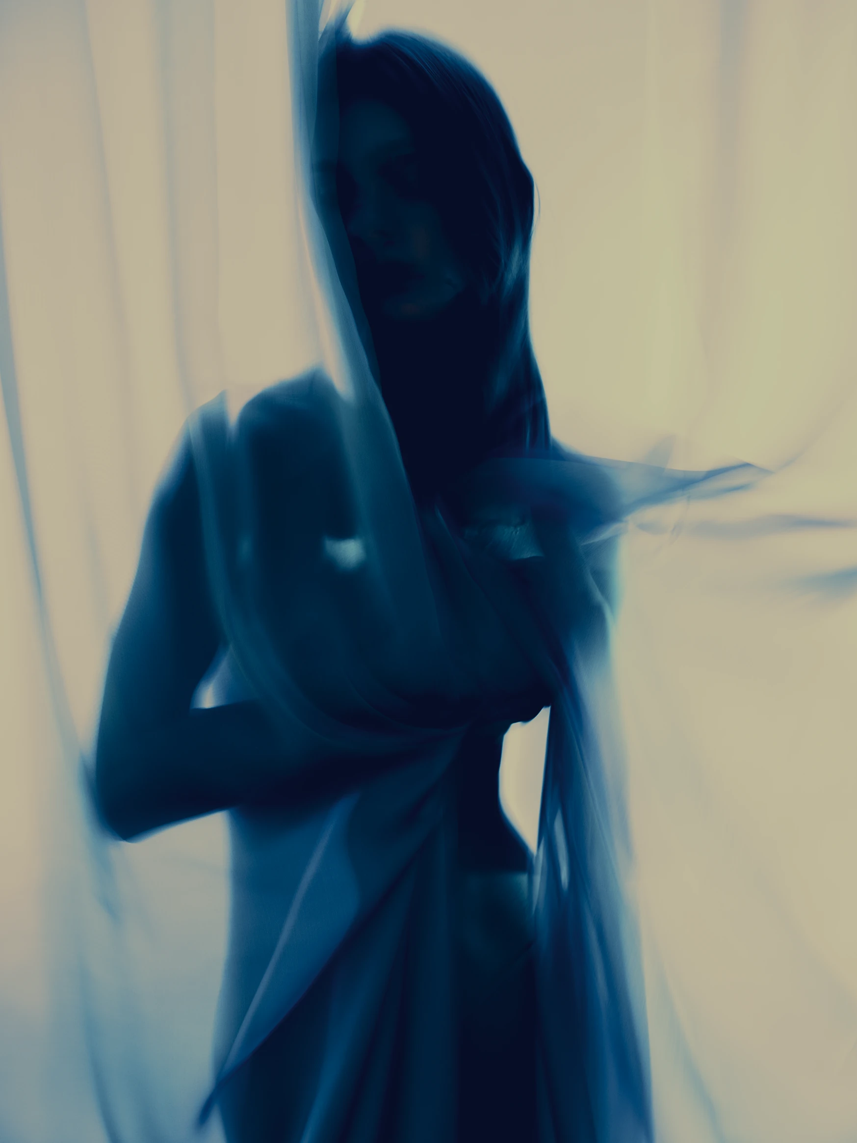 Veiled frame 7