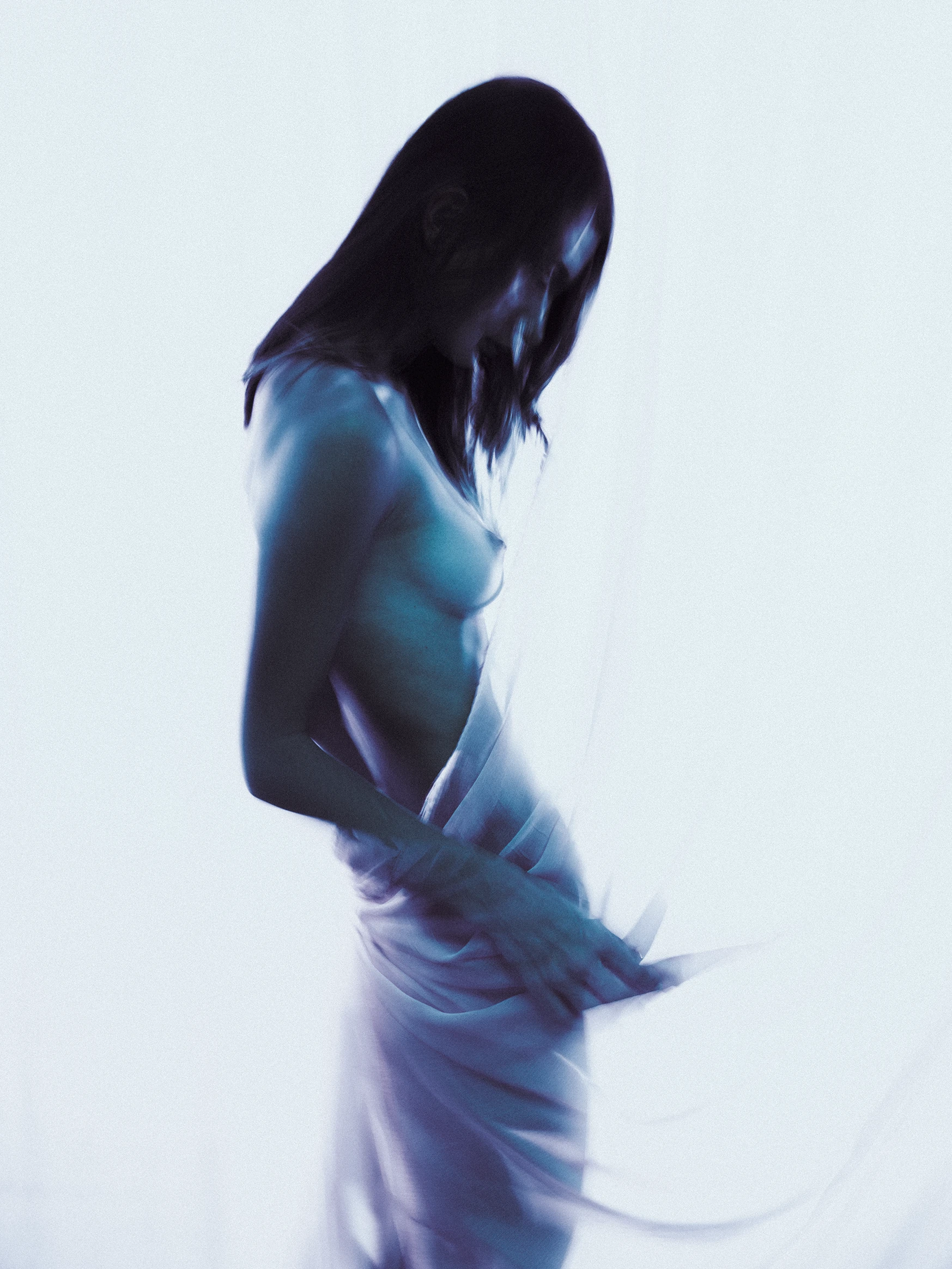 Veiled frame 8